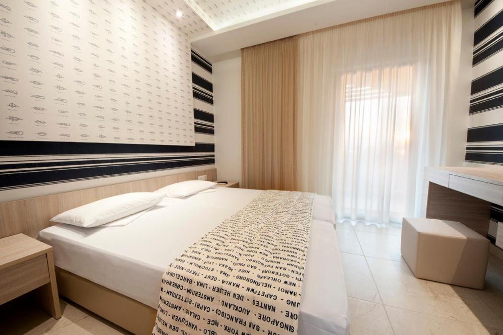 Louloudis Fresh-Adults Only Aparthotel Skala Rachoni  Room photo